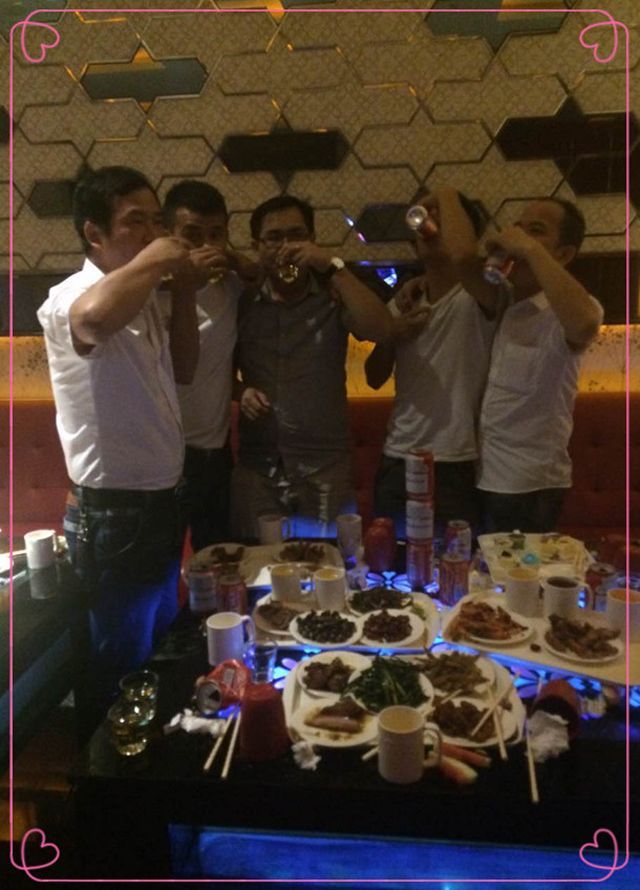 蜜桃一区二区精品公司休闲活动.jpg