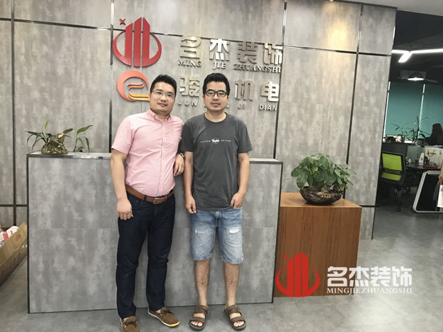 办公室蜜桃一区二区精品.jpg