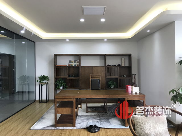 乐博士办公室蜜桃一区二区精品完工照.jpg