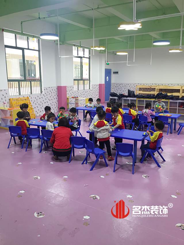幼儿园教室蜜桃一区二区精品.jpg