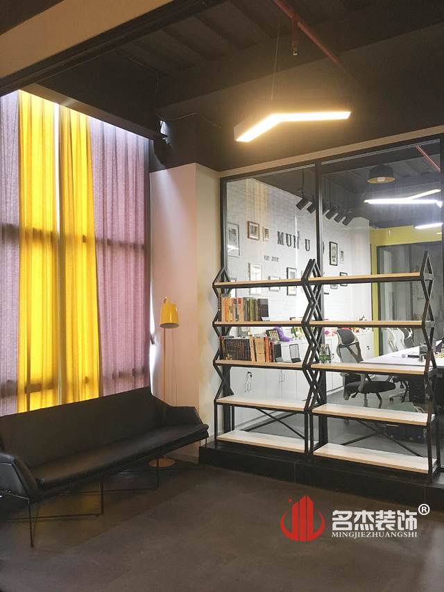休闲区蜜桃一区二区精品设计.jpg