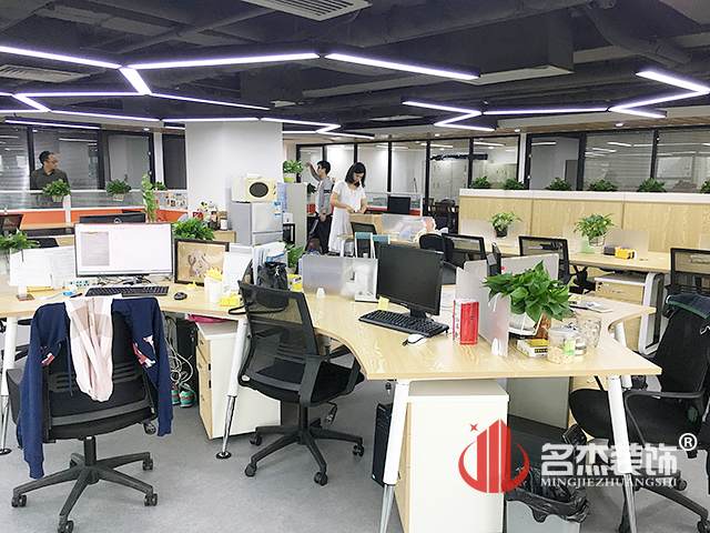 办公室蜜桃一区二区精品完工照.jpg