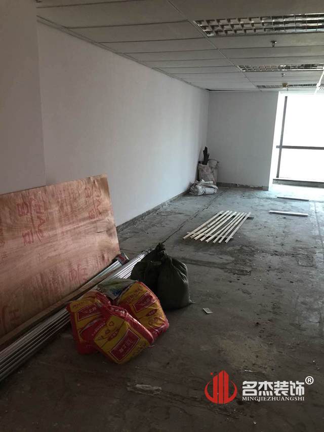 办公室蜜桃一区二区精品设计现场照.jpg