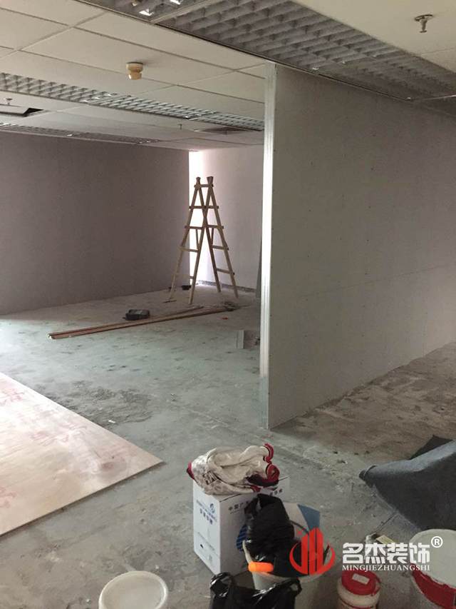 办公室蜜桃一区二区精品现场照.jpg