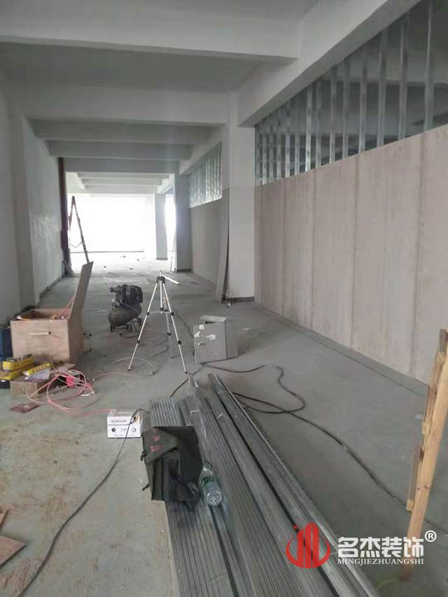 办公室蜜桃一区二区精品.jpg