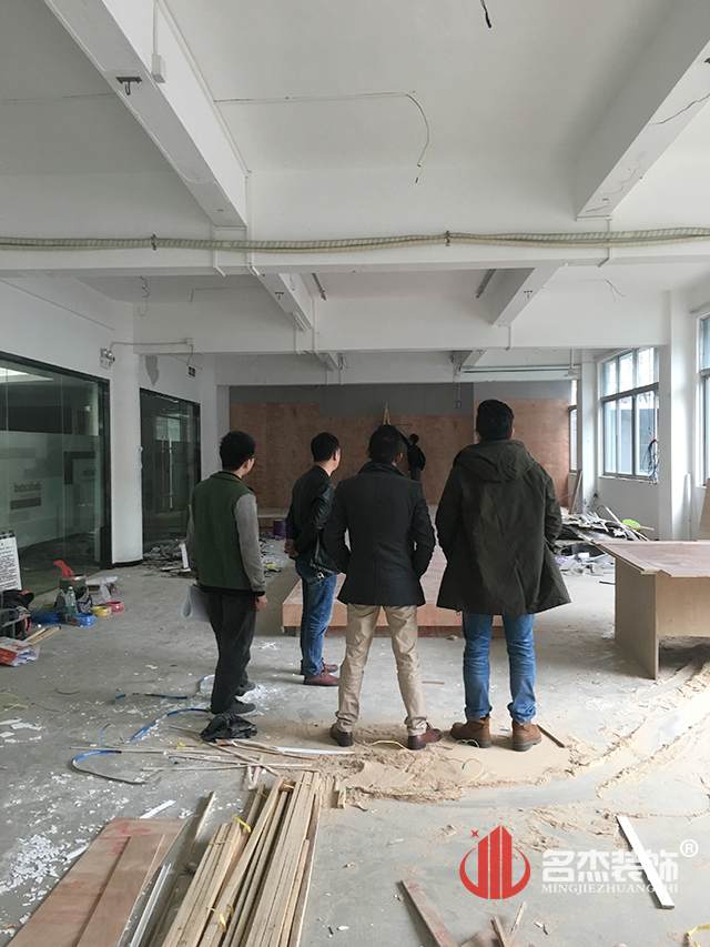 美发培训学校蜜桃一区二区精品.jpg