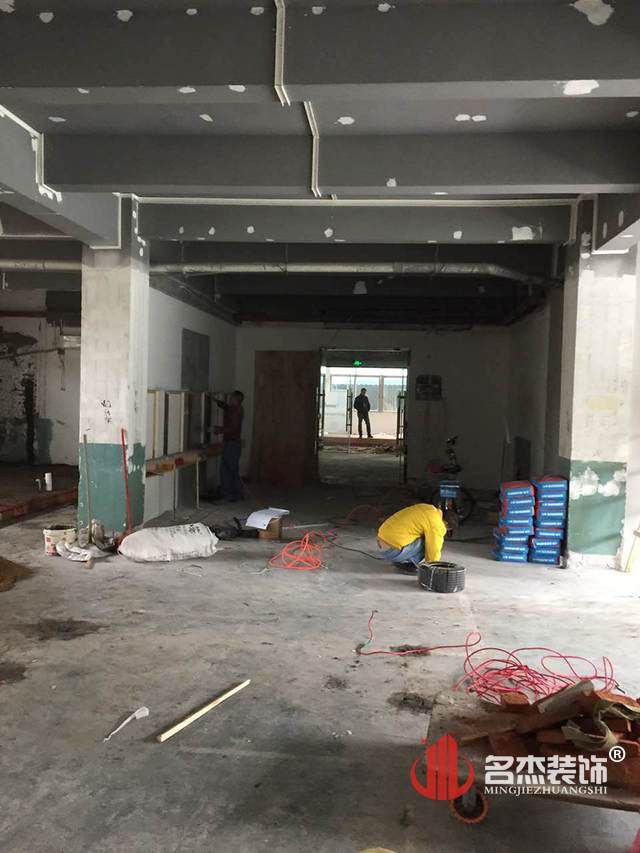 美容美发学校蜜桃一区二区精品施工照.jpg