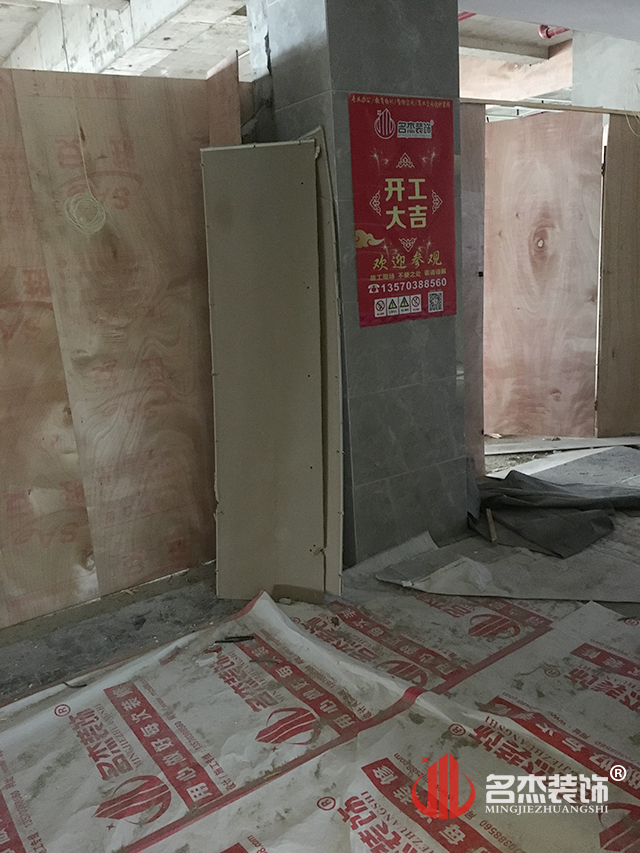 办公室蜜桃一区二区精品.jpg