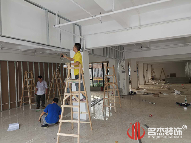 办公室蜜桃一区二区精品