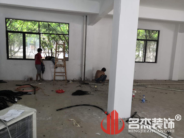 办公室蜜桃一区二区精品