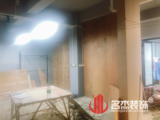 办公室蜜桃一区二区精品