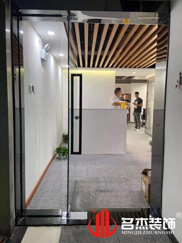 办公室蜜桃一区二区精品设计