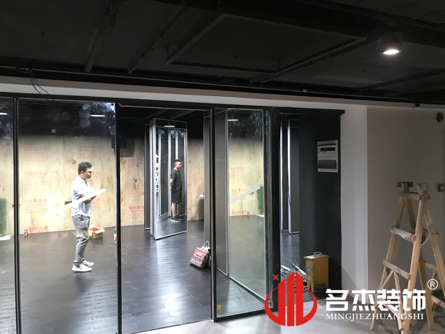 舞蹈室蜜桃一区二区精品设计
