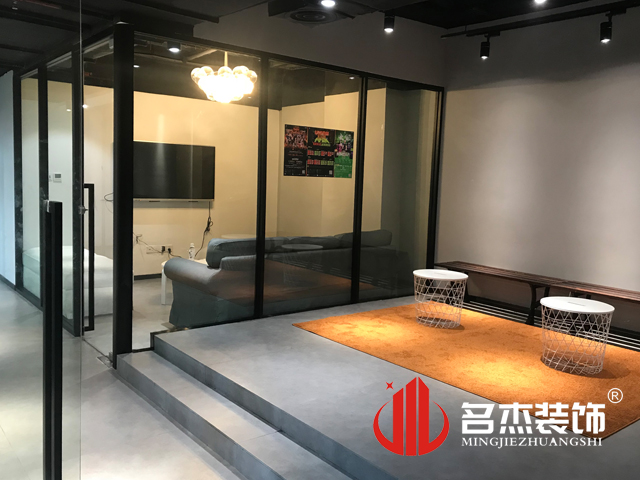 舞蹈室蜜桃一区二区精品设计