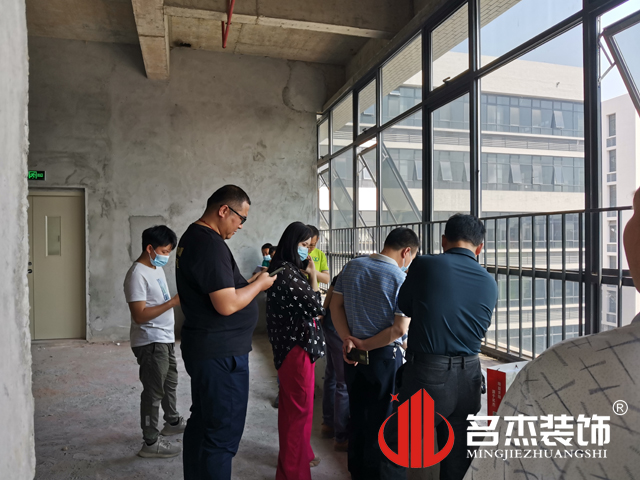 广州办公室蜜桃一区二区精品