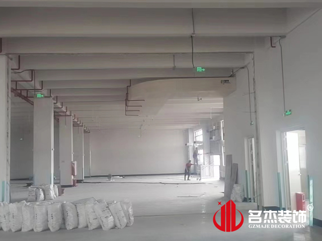 办公室蜜桃一区二区精品现场一角