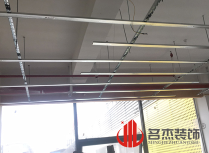 巡工地日记，美容教育培训机构蜜桃一区二区精品项目进行中